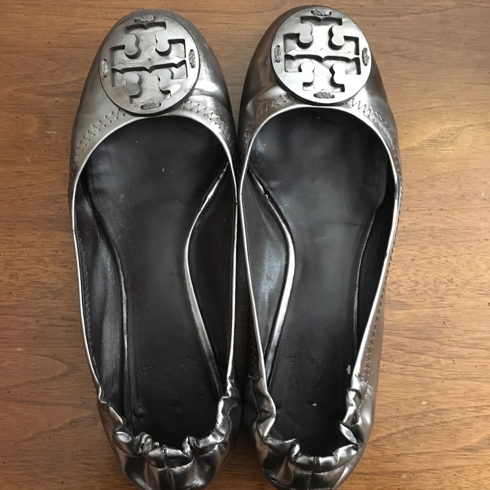 Tory Burch reva flat